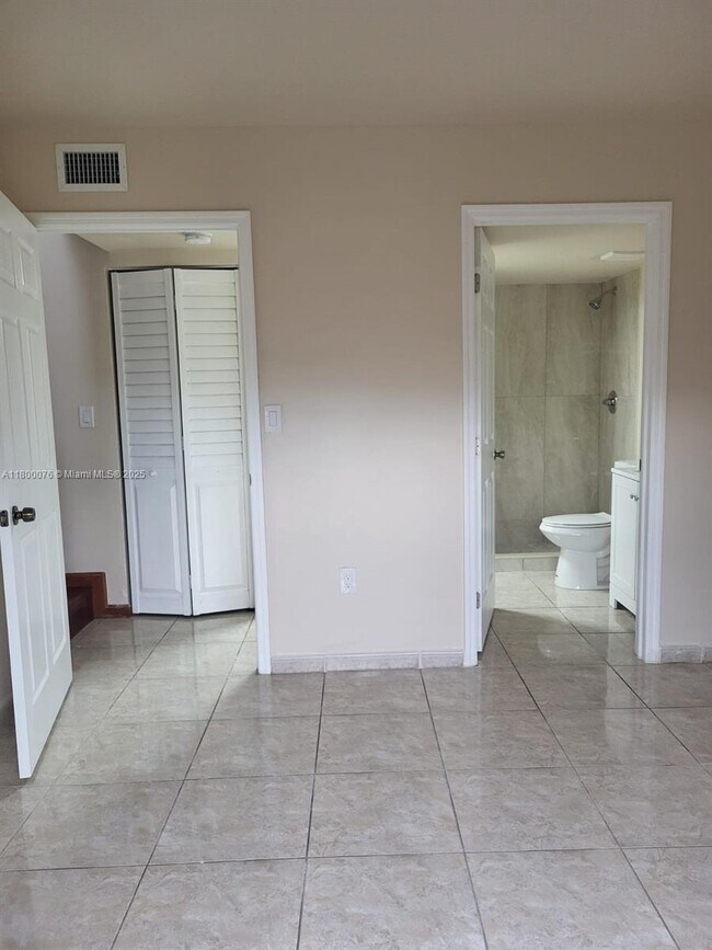Building Photo - 675 NW 85th Ct