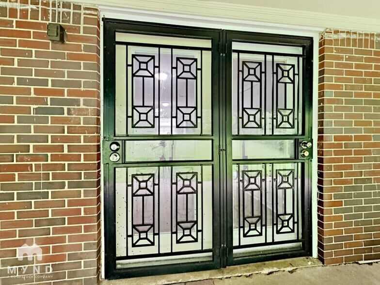 Building Photo - 108 Winnetka Way