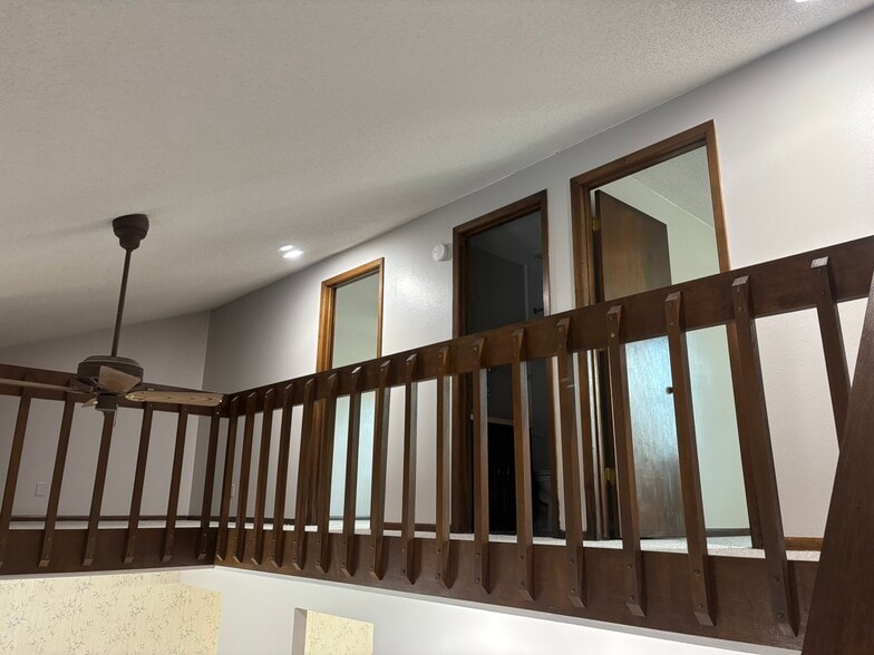 Building Photo - 5277 NW Torgerson Dr