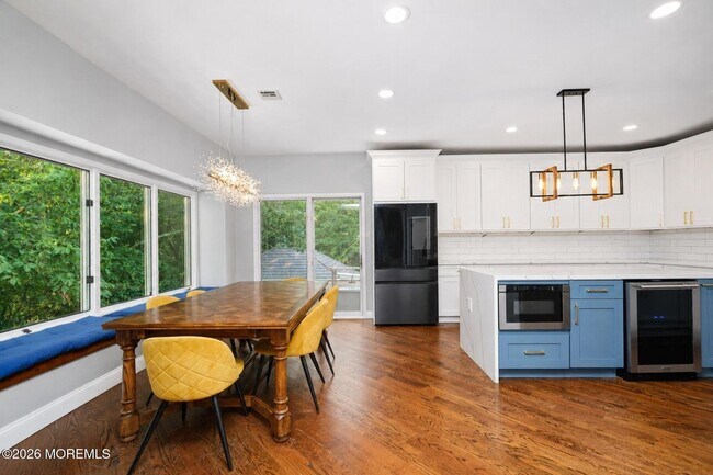 Building Photo - 401 Overlook Dr