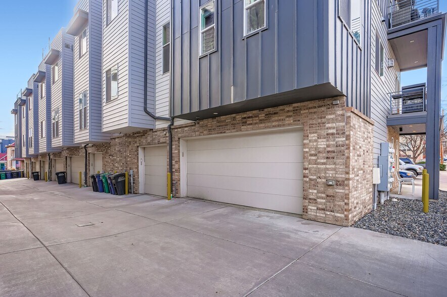 Building Photo - 2739 W 24th Ave