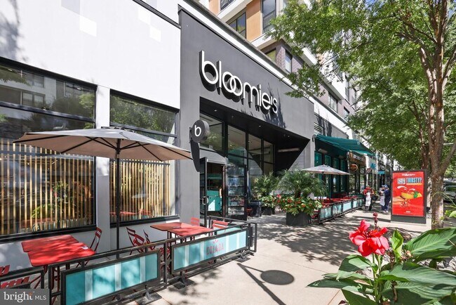 Building Photo - 2844 Yarling Ct