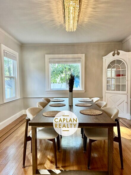 Building Photo - 86 Roydon Rd