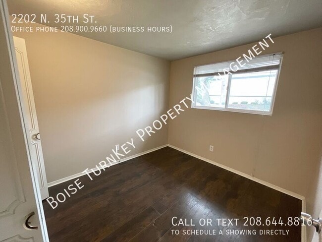 Building Photo - 2202 N 35th St