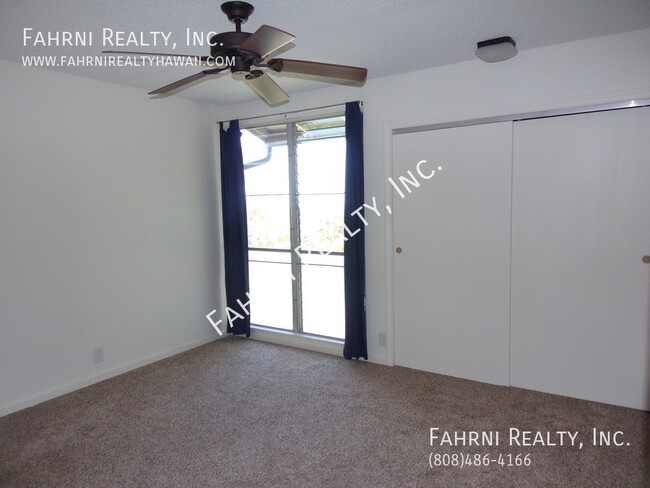 Building Photo - PALEHUA GARDENS - Upgraded 3 Bedroom Townhome