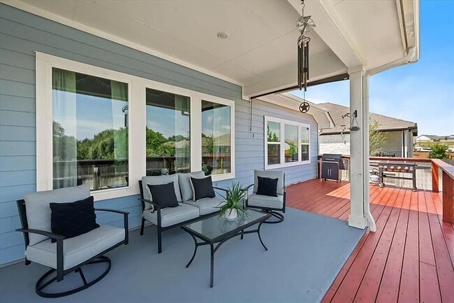 Building Photo - 108 Charles Zanco Dr