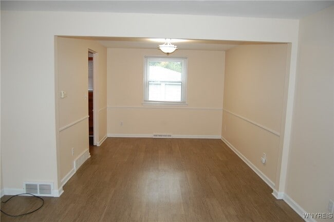 Building Photo - 59 Saber Ln