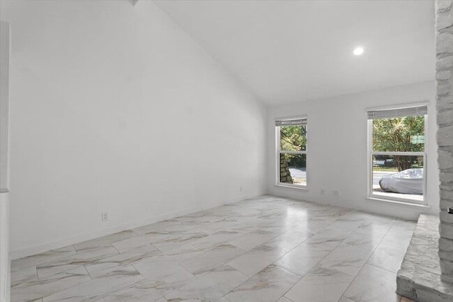 Building Photo - 2500 Enfield Rd