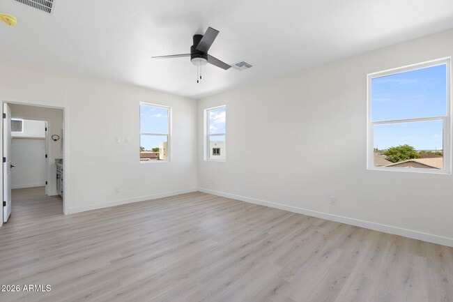 Building Photo - 125 W Latona Rd