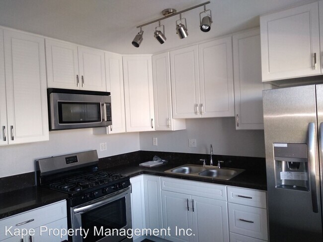 Primary Photo - 2042 S Corning St