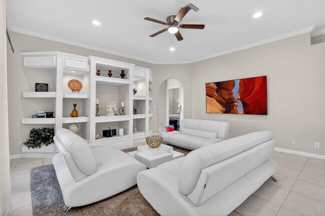 Building Photo - 1500 Firethorn Dr