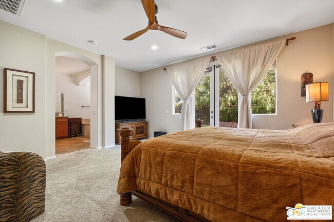 Building Photo - 78150 Calico Glen Dr