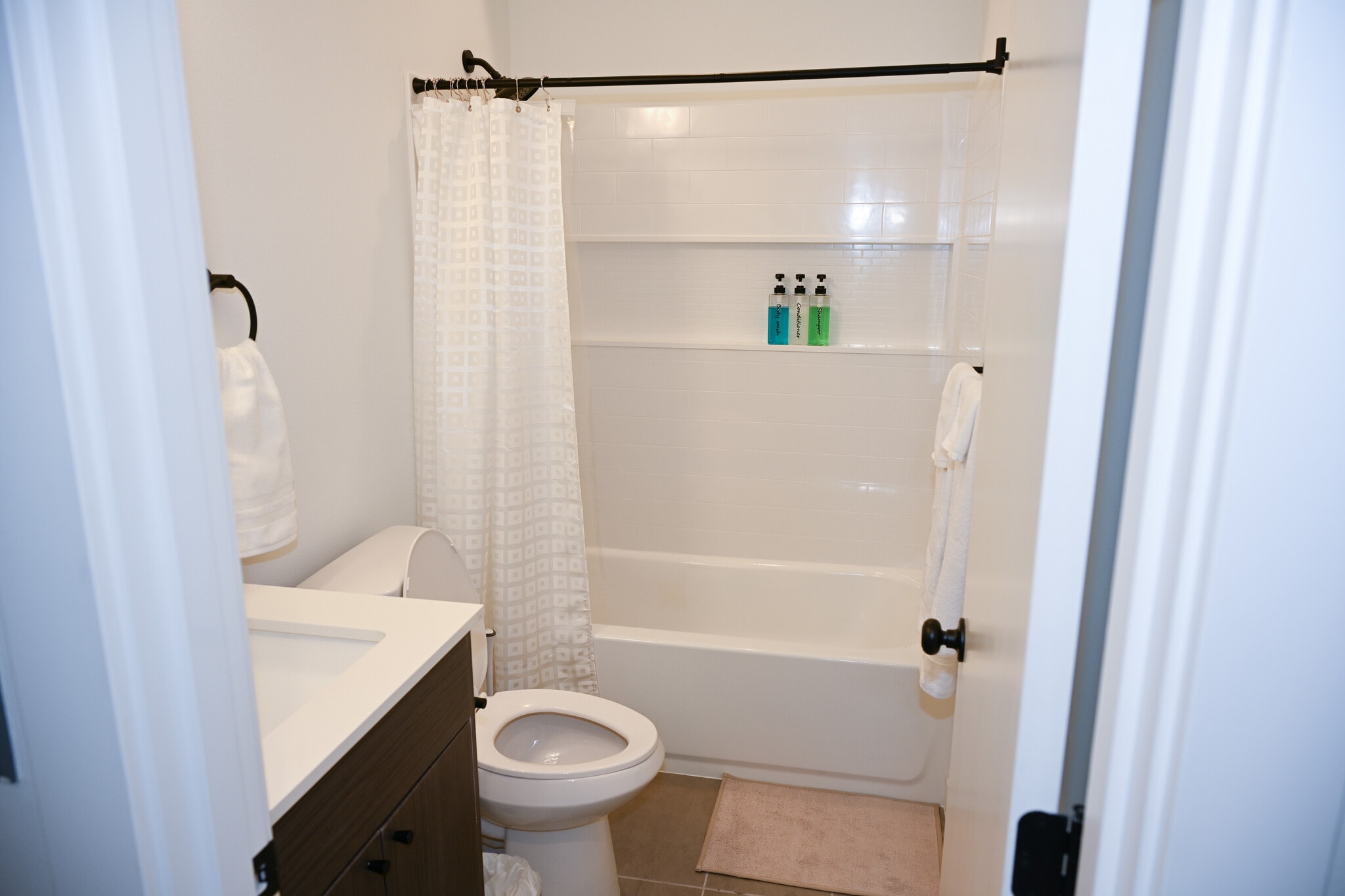 Building Photo - 2227 25th Ave S