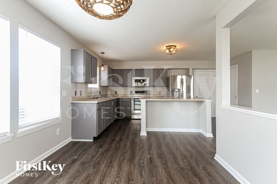 Building Photo - 8114 Grove Berry Dr