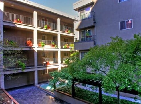 Building Photo - 511 E Roy St