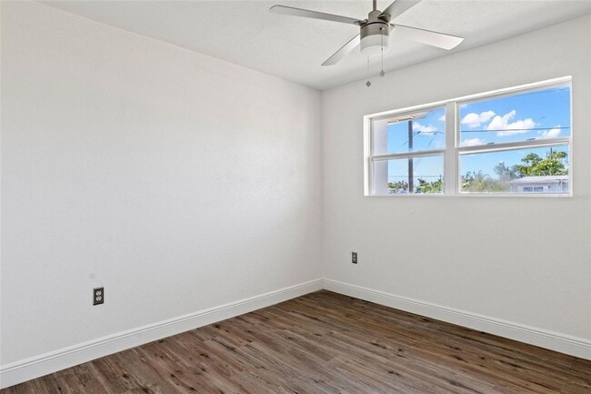 Building Photo - **FIRST MONTHS RENT FREE** Waterfront 3 Be...