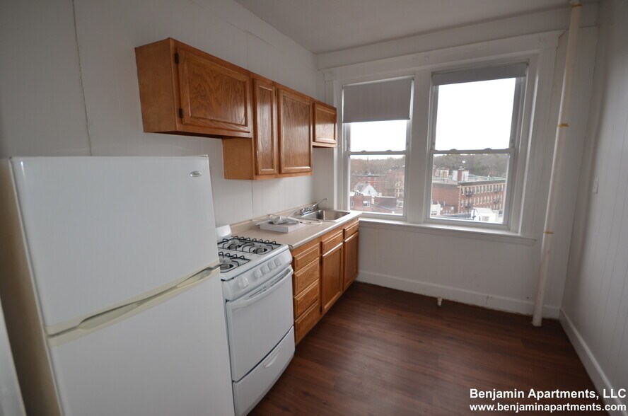 Building Photo - 1820 Commonwealth Ave