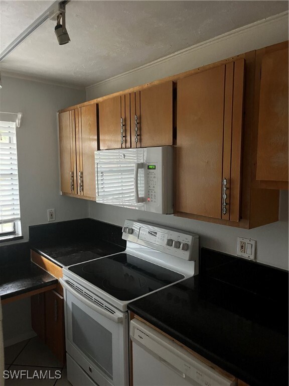 Building Photo - 5379 Treetops Dr