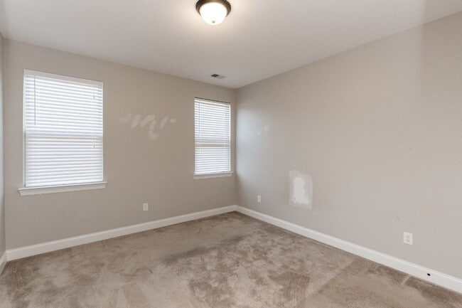 Building Photo - 318 Cornelius Wy