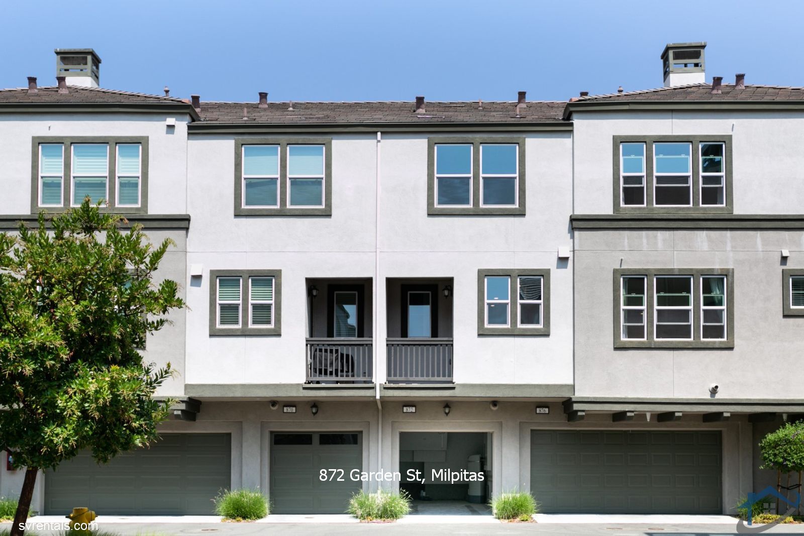 Building Photo - 872 Garden St