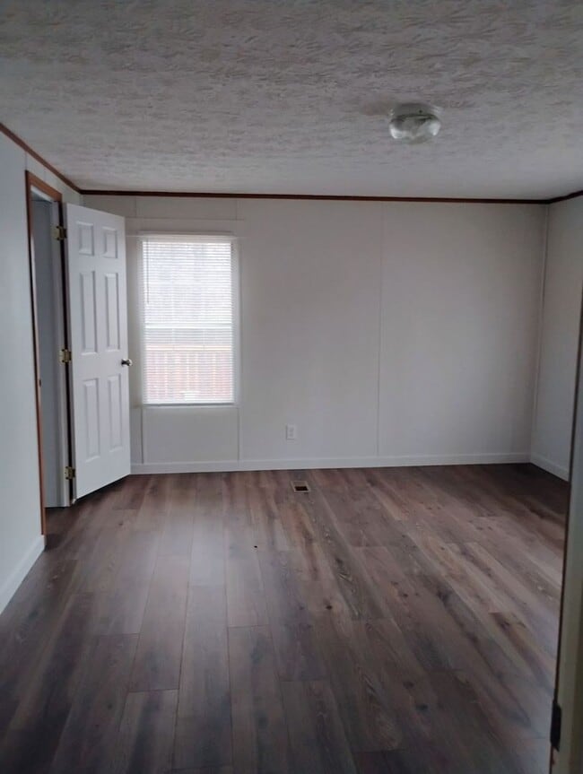 Building Photo - Gorgeous 3 Bedroom 2 Bath Home in Convenient Dawsonville Location! Move In Ready!!!!