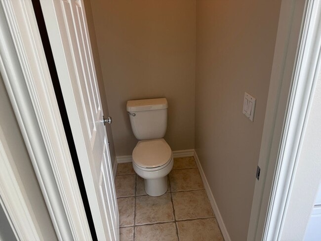 Building Photo - Updated home near Sycamore Canyon available for lease