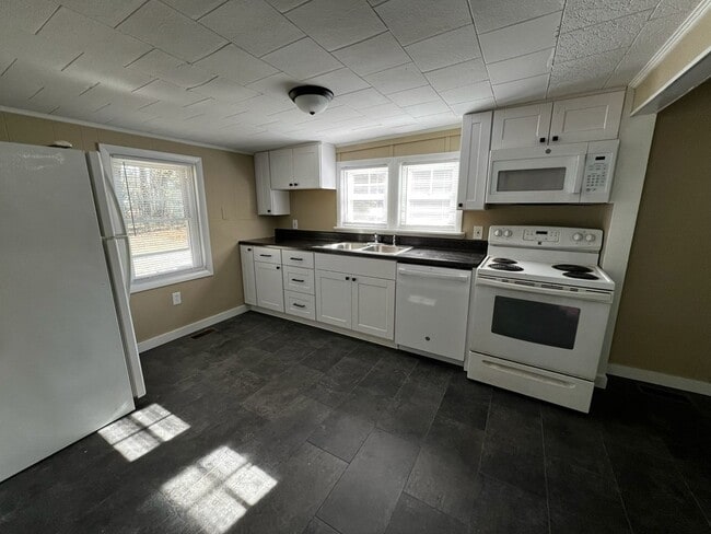 Building Photo - 11249 Orange Rd