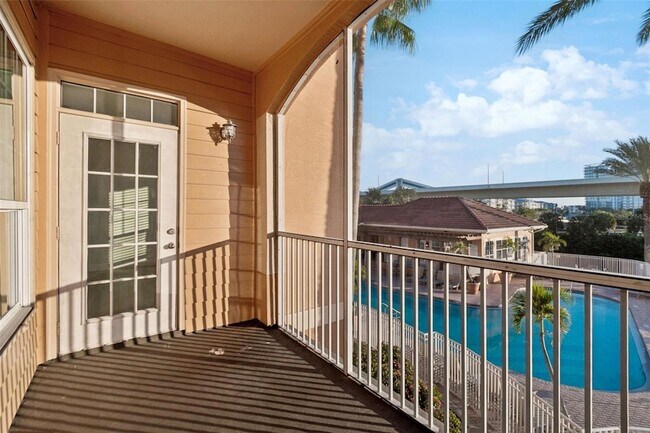 Building Photo - 5000 Culbreath Key Way