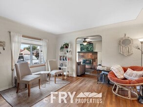 Building Photo - Cozy Ranch in Prime Location With A Large ...