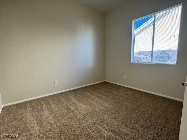 Building Photo - 8625 Desert Bird Dr