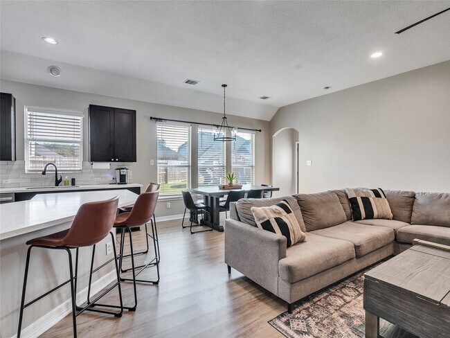 Building Photo - 16022 Coco Shores Ct