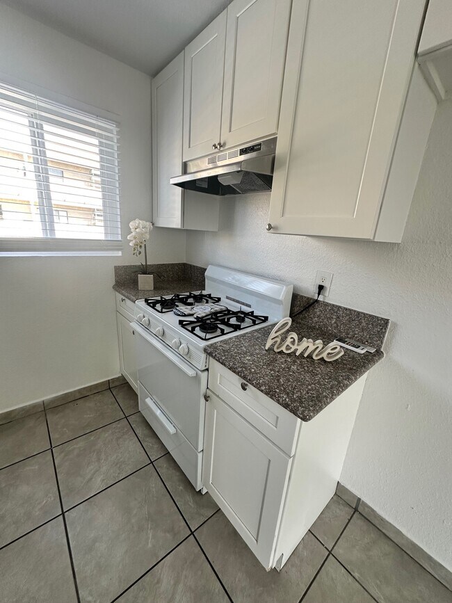 Building Photo - The Fountains