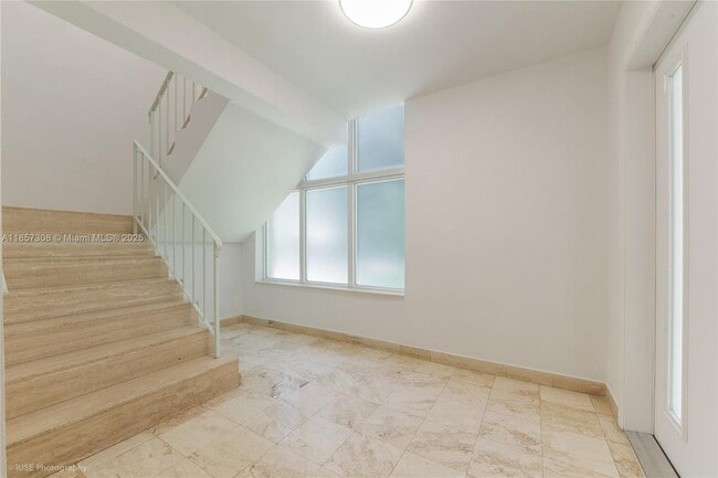 Building Photo - 4117 Alhambra Cir