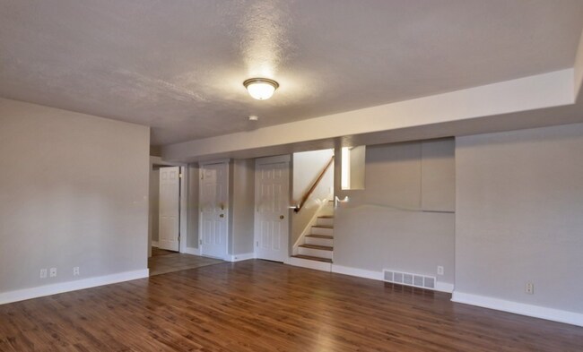 Building Photo - 10912 Poplar Brook Pl