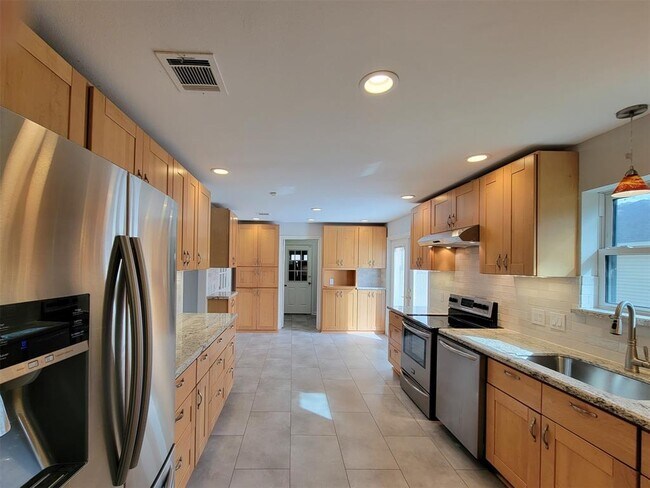 Building Photo - 20506 Laverton Dr