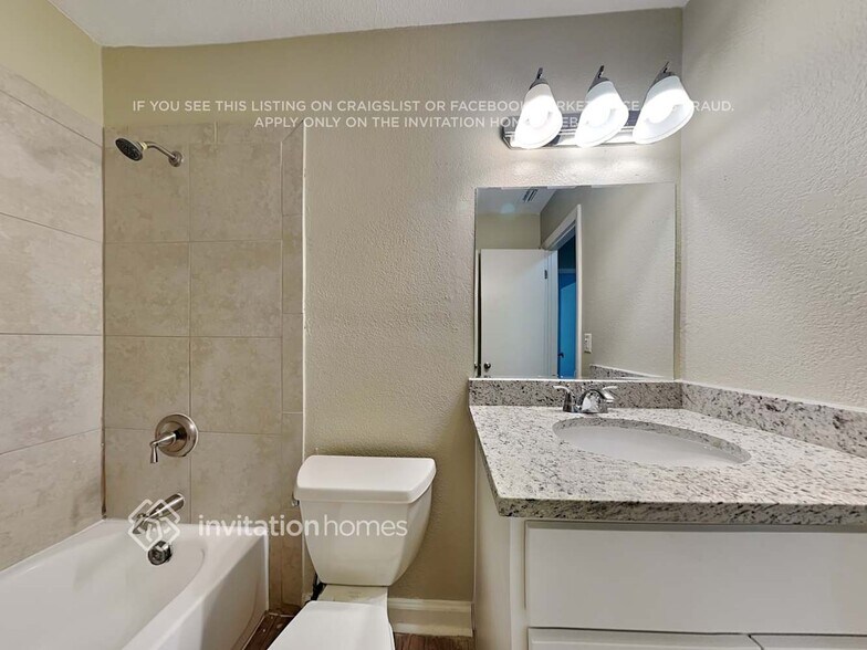 Building Photo - 404 Edwin St