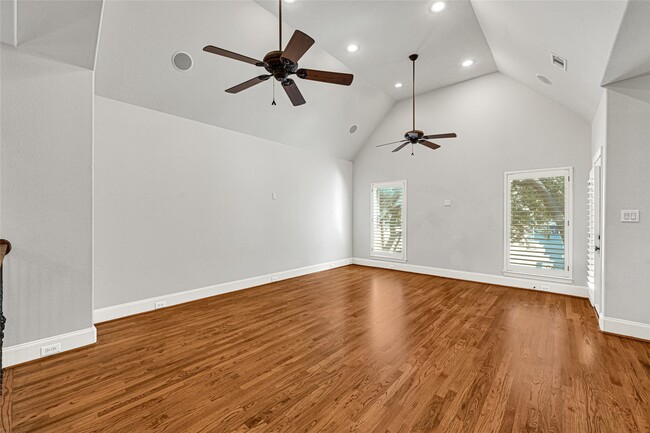 Building Photo - 5206 Washington Ave