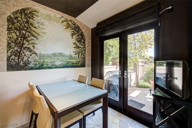 Building Photo - 7277 Mission Hills Dr