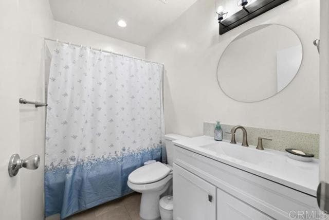 Building Photo - 1407 5 D Dr