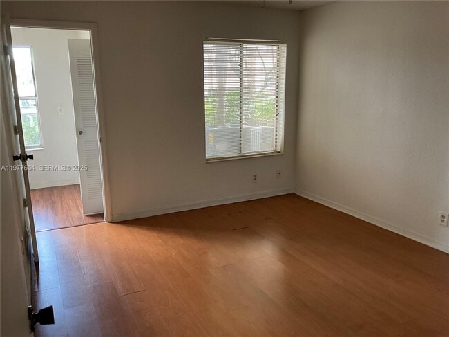 Building Photo - 3320 Pinewalk Dr N