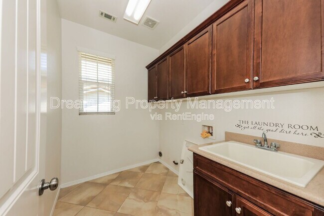 Building Photo - 4822 Brookside Ave