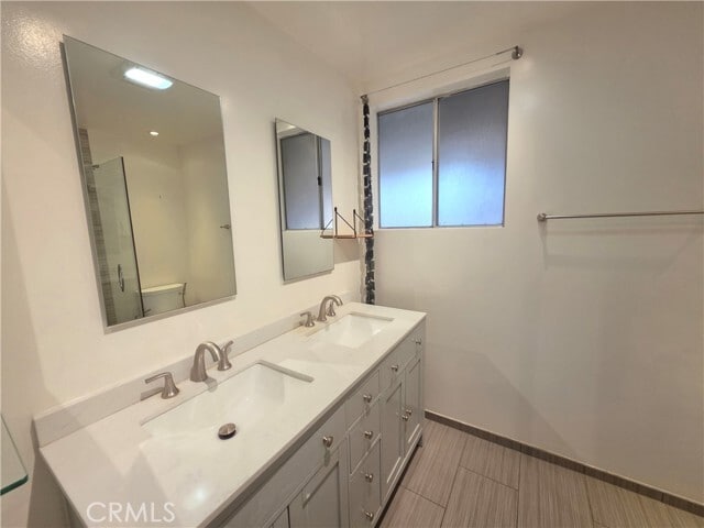 Building Photo - 5256 Lindley Ave