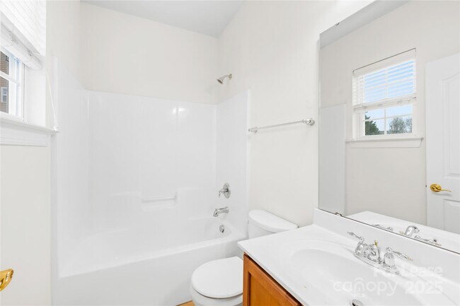 Building Photo - 10223 Kelso Ct