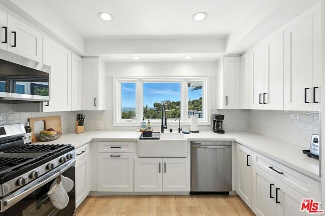 Building Photo - 14858 Round Valley Dr