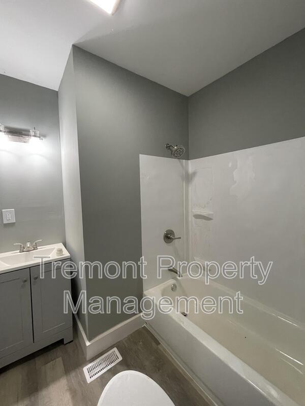 Building Photo - 1204 Wheeler Ave