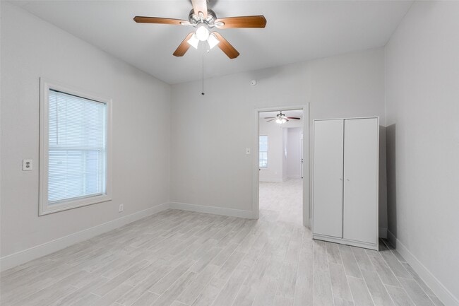 Building Photo - 7133 Avenue C