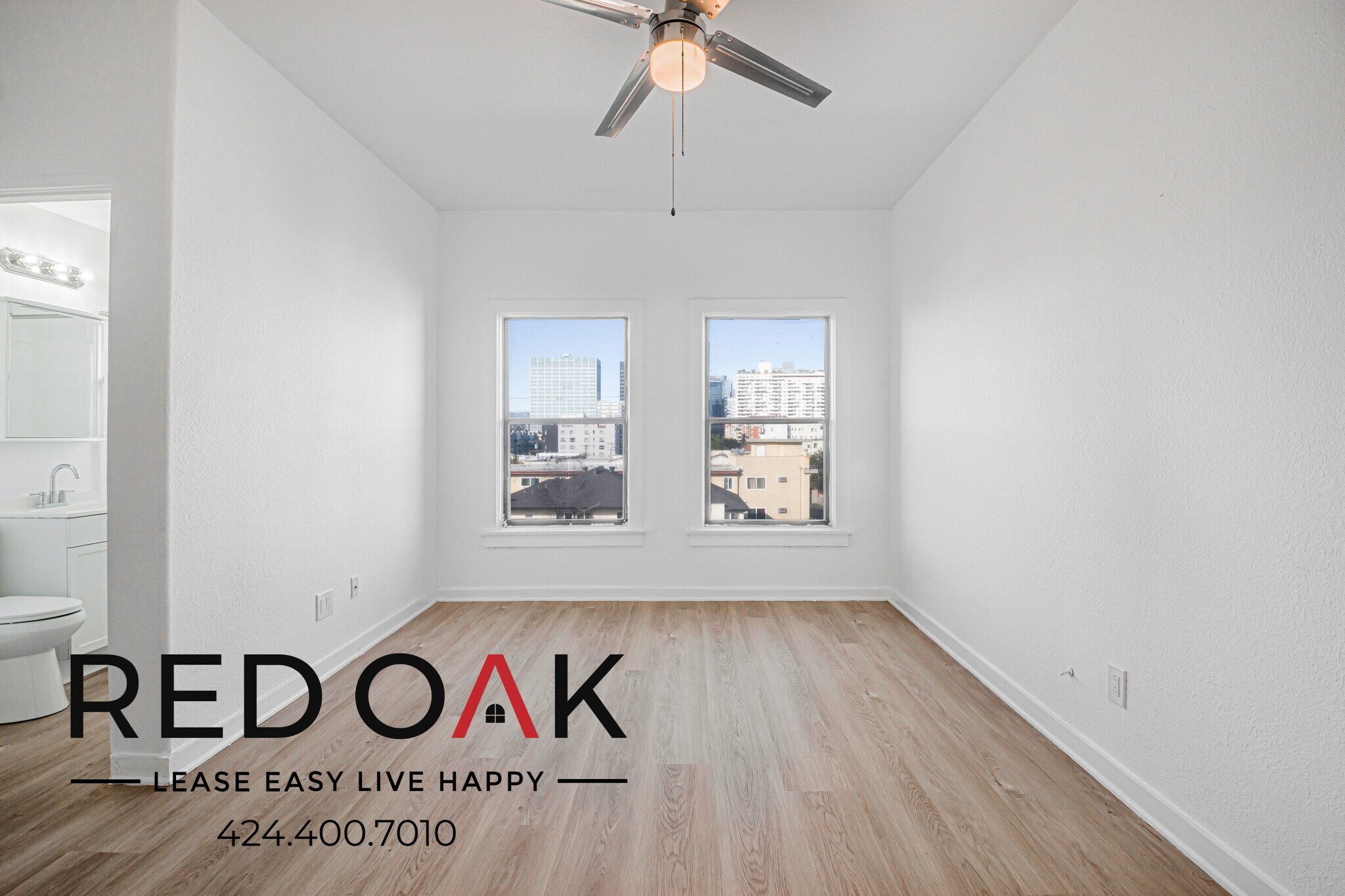 Building Photo - 901 S Ardmore Ave