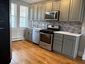 Building Photo - PRICE DROP! AVAILABLE NOW