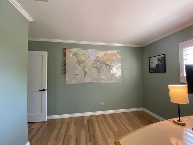 Building Photo - Beautiful 4 Bedroom Carlsbad Home!