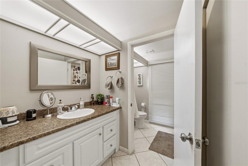 Building Photo - 2507 Bluegrass St